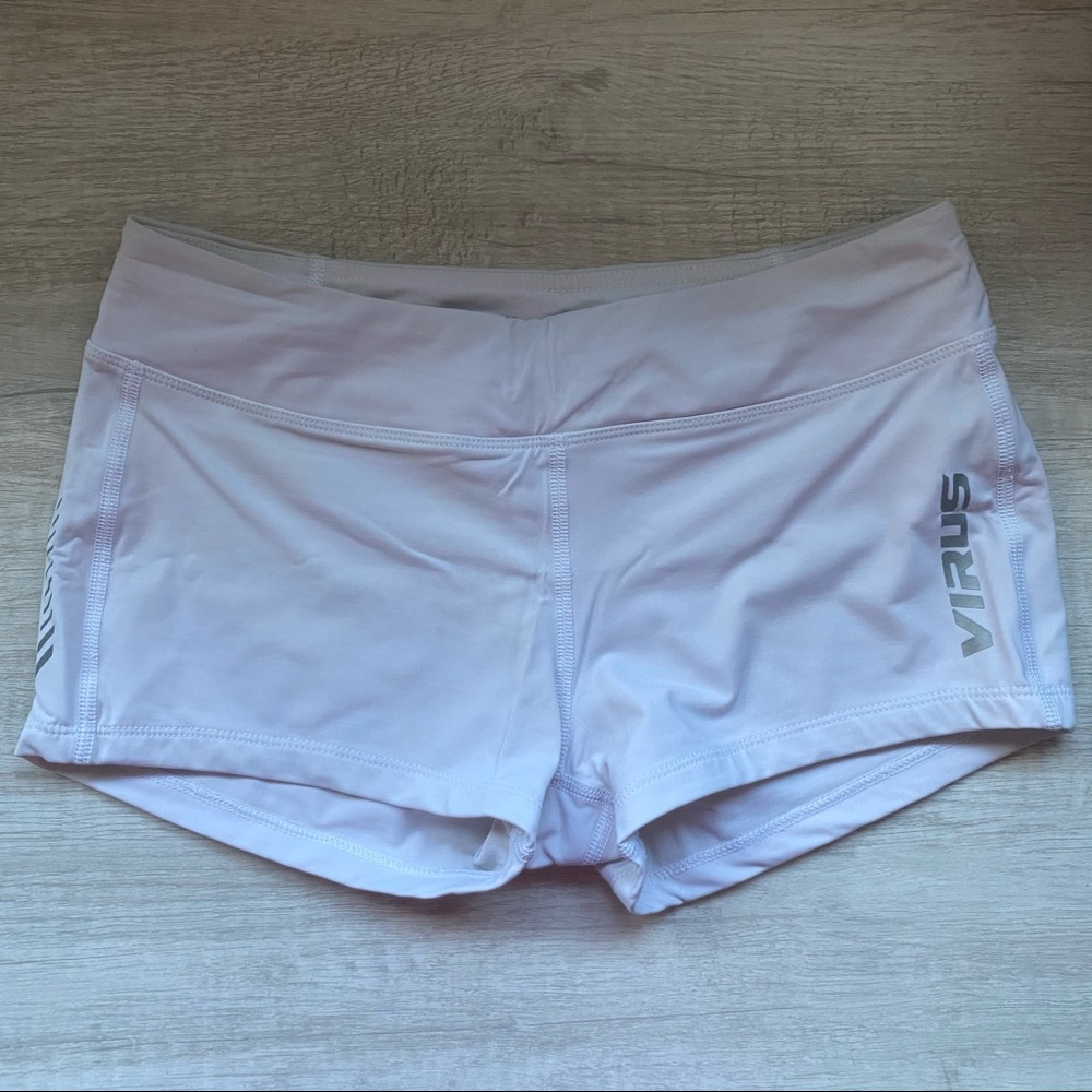 Virus Intl Short